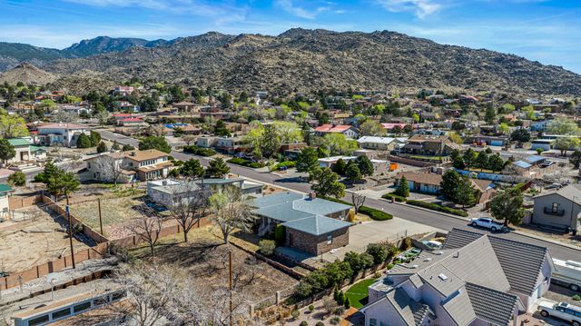 207 Wells Drive NE, Albuquerque, NM 87123