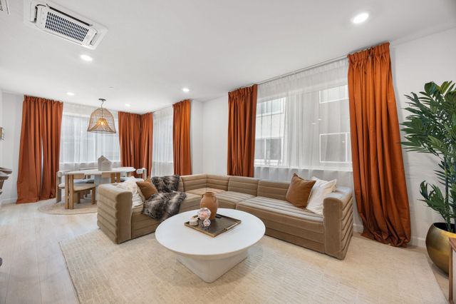 3281 Eagle Ct Dr 201, San Jose, CA 95117