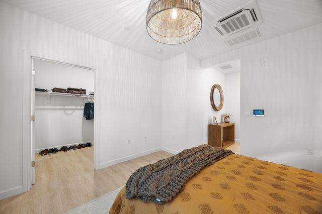 3281 Eagle Ct Dr 201, San Jose, CA 95117