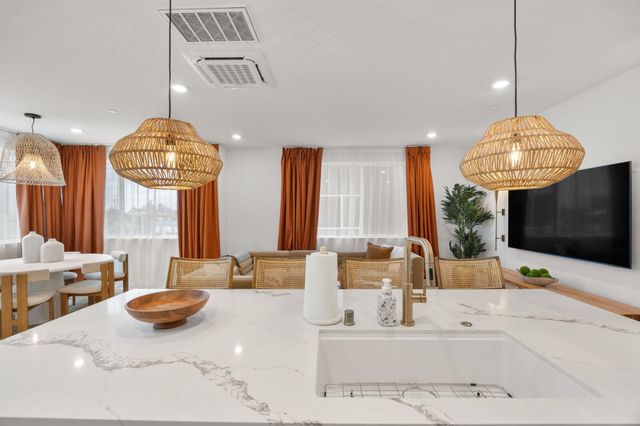 3281 Eagle Ct Dr 201, San Jose, CA 95117