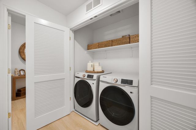 3281 Eagle Ct Dr 201, San Jose, CA 95117