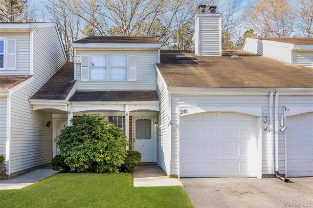 235 Ivy Meadow Court, Middle Island, NY 11953