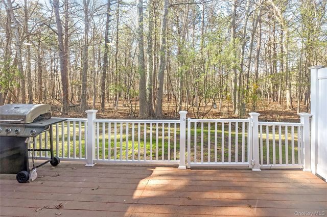 235 Ivy Meadow Court, Middle Island, NY 11953