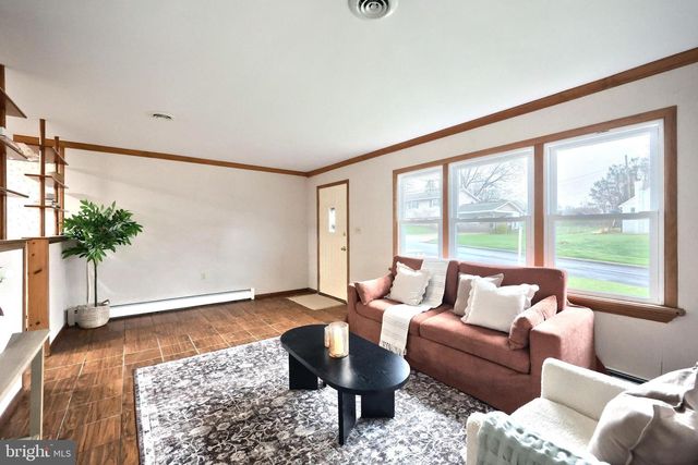 11 FAYE RD, Middletown, PA 17057