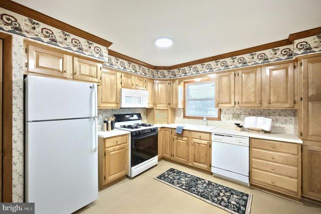 11 FAYE RD, Middletown, PA 17057