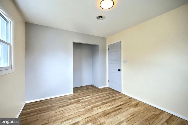 11 FAYE RD, Middletown, PA 17057