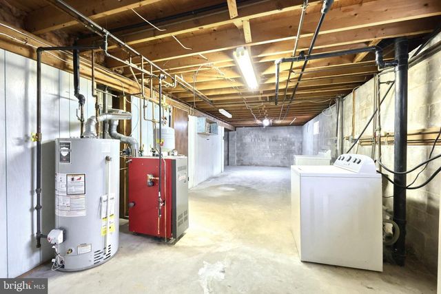 11 FAYE RD, Middletown, PA 17057