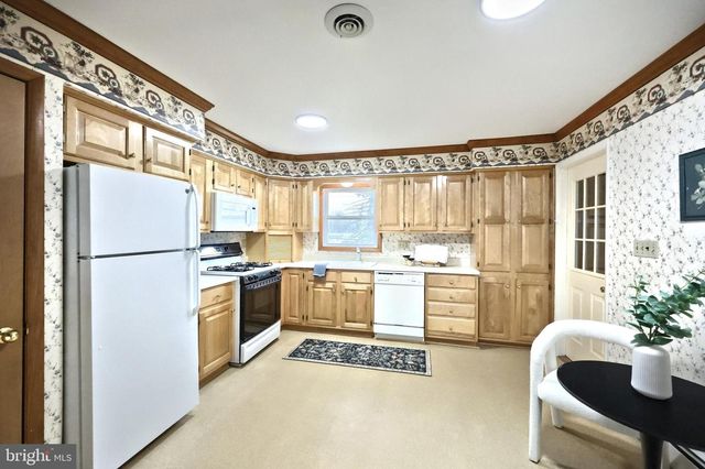 11 FAYE RD, Middletown, PA 17057