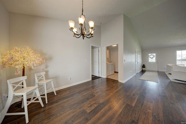 104 Southgate Drive, Newburgh, IN 47630
