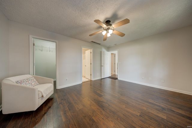 104 Southgate Drive, Newburgh, IN 47630