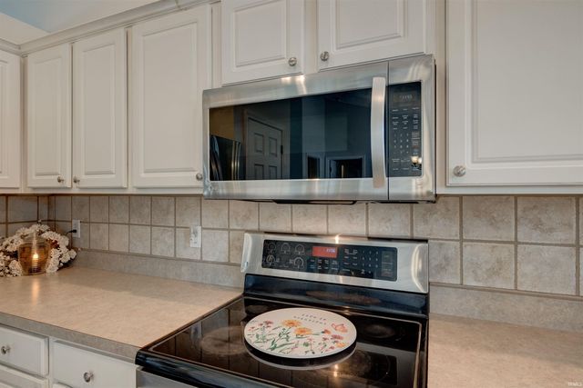104 Southgate Drive, Newburgh, IN 47630