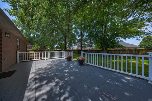 104 Southgate Drive, Newburgh, IN 47630