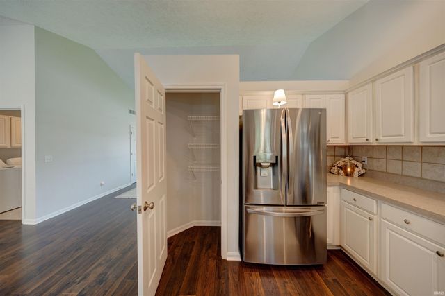 104 Southgate Drive, Newburgh, IN 47630
