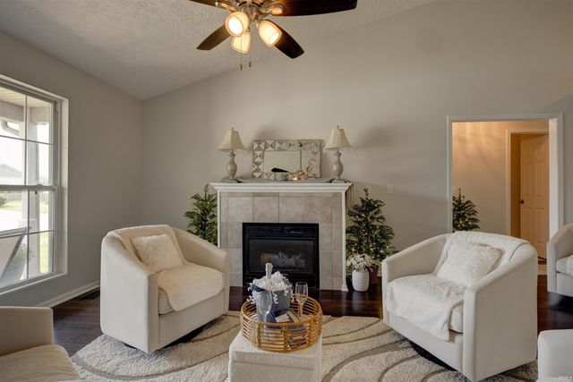 104 Southgate Drive, Newburgh, IN 47630