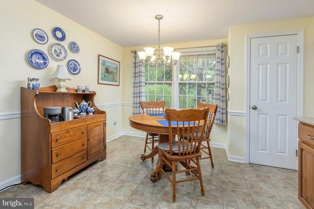 306 WESTWOOD DR, West Deptford, NJ 08096