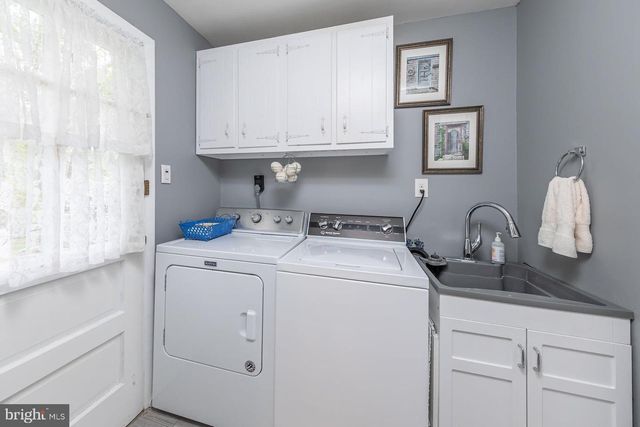 306 WESTWOOD DR, West Deptford, NJ 08096