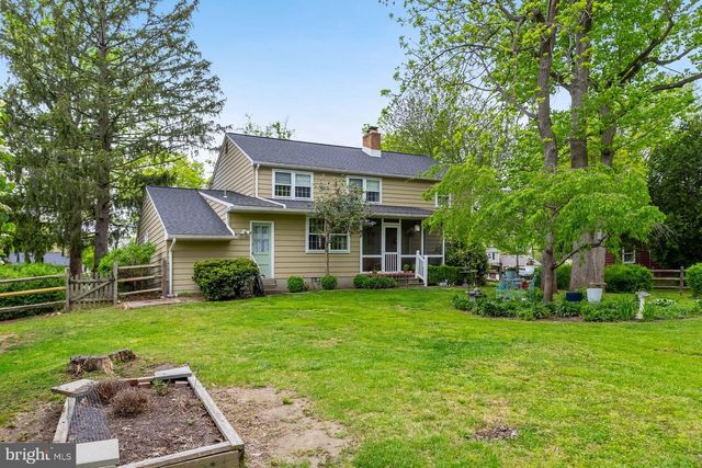 306 WESTWOOD DR, West Deptford, NJ 08096