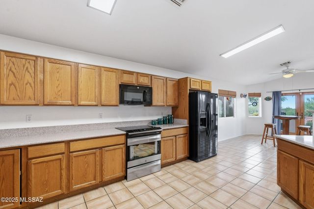 1171 W Placita Alvina, Green Valley, AZ 85614