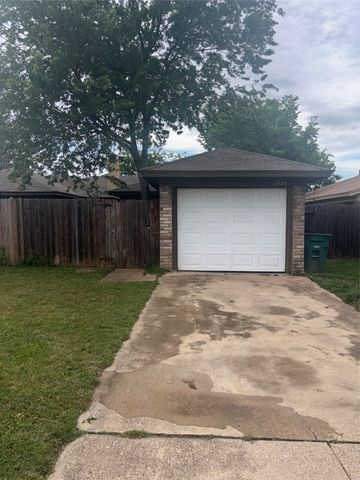 2720 Countryside Lane, Fort Worth, TX 76133