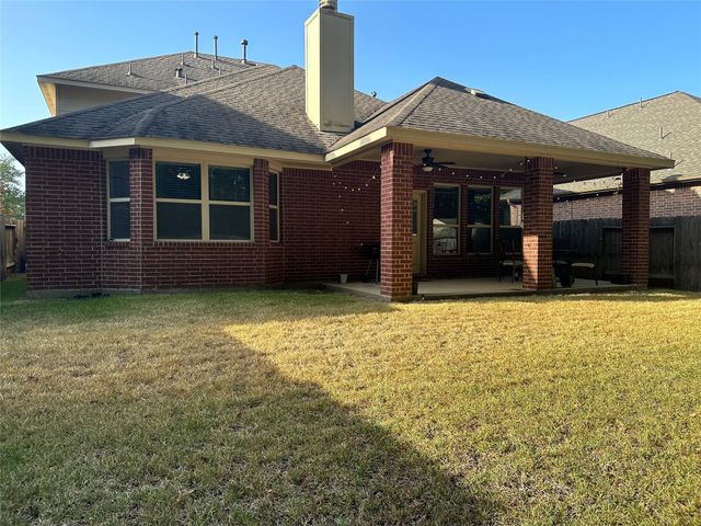 2423 Garden Shadow Drive, Conroe, TX 77384