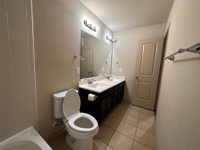 2423 Garden Shadow Drive, Conroe, TX 77384