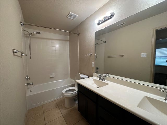 2423 Garden Shadow Drive, Conroe, TX 77384