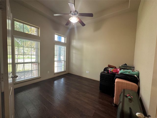2423 Garden Shadow Drive, Conroe, TX 77384