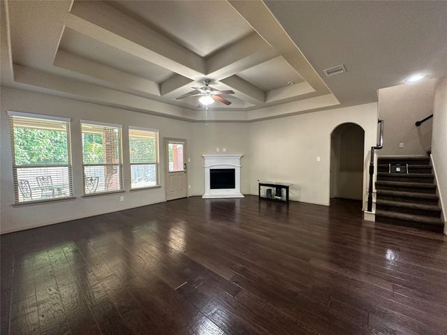 2423 Garden Shadow Drive, Conroe, TX 77384