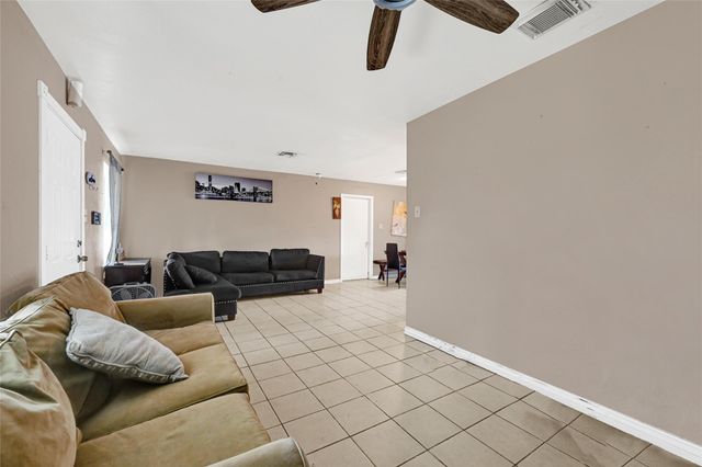 5118 Ridgewest Street, Houston, TX 77053