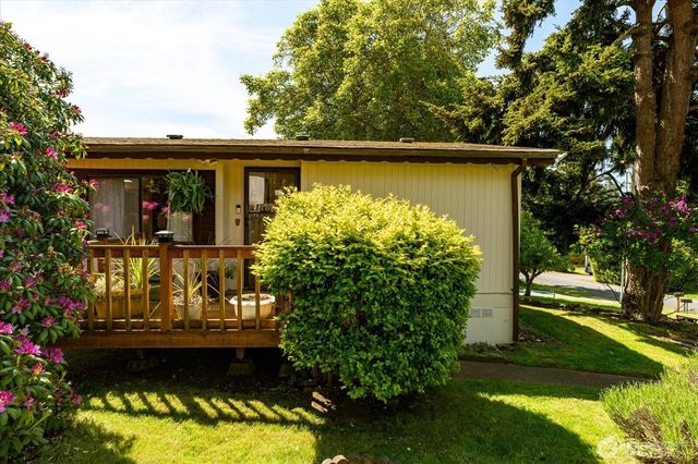 2172 Norman Drive, Oak Harbor, WA 98277
