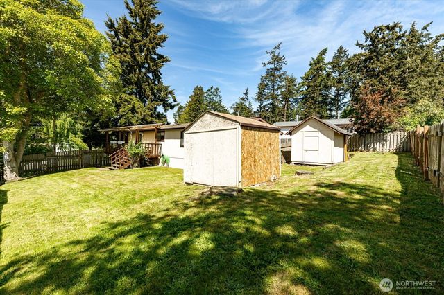2172 Norman Drive, Oak Harbor, WA 98277