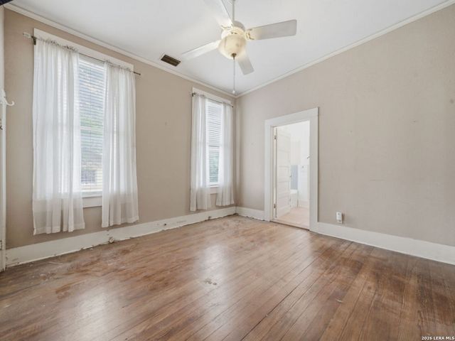 126 Kennedy Ave, San Antonio, TX 78209