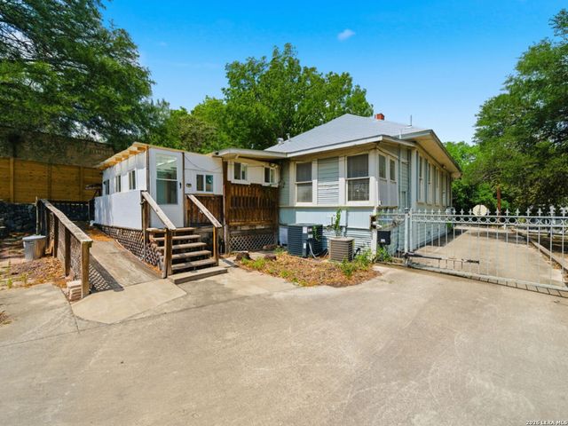 126 Kennedy Ave, San Antonio, TX 78209