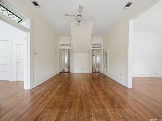 126 Kennedy Ave, San Antonio, TX 78209