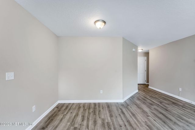 7828 HAMMOND Boulevard, Jacksonville, FL 32220