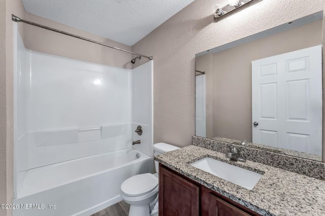 7828 HAMMOND Boulevard, Jacksonville, FL 32220
