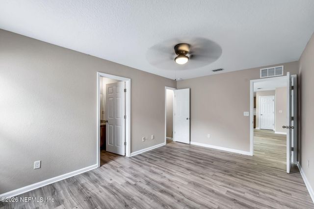 7828 HAMMOND Boulevard, Jacksonville, FL 32220