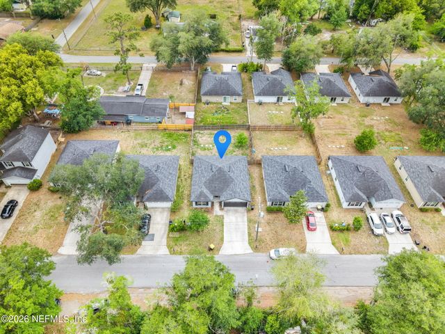 7828 HAMMOND Boulevard, Jacksonville, FL 32220