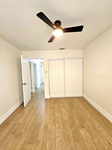 4780 Orleans Court B, West Palm Beach, FL 33415