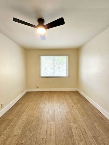 4780 Orleans Court B, West Palm Beach, FL 33415