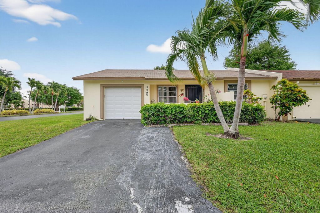 5299 Copperleaf Circle, Delray Beach, FL 33484