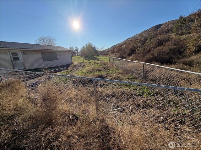 23227 Highway 20, Okanogan, WA 98840