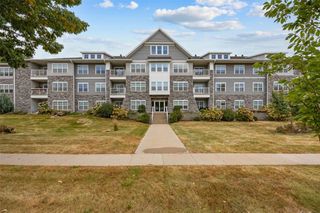 260 N Scott Boulevard 203, Iowa City, IA 52245
