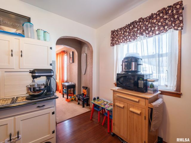 128 N LUELLYN Place, Hanna City, IL 61536