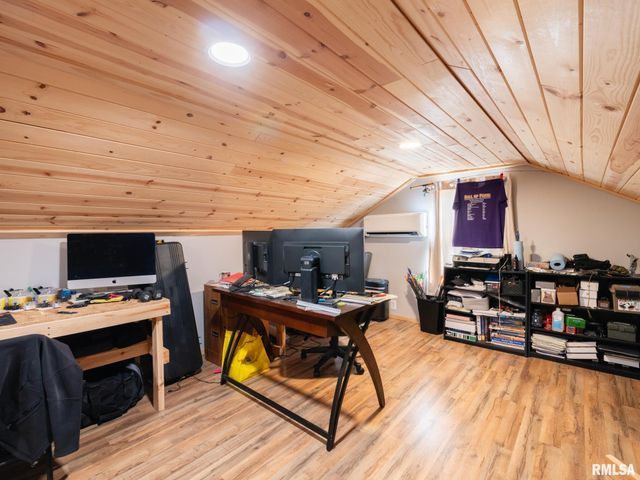 128 N LUELLYN Place, Hanna City, IL 61536