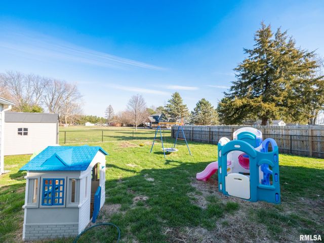 128 N LUELLYN Place, Hanna City, IL 61536