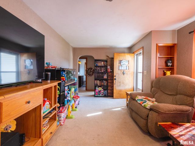 128 N LUELLYN Place, Hanna City, IL 61536