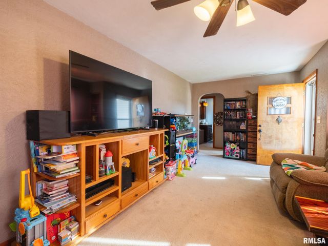 128 N LUELLYN Place, Hanna City, IL 61536