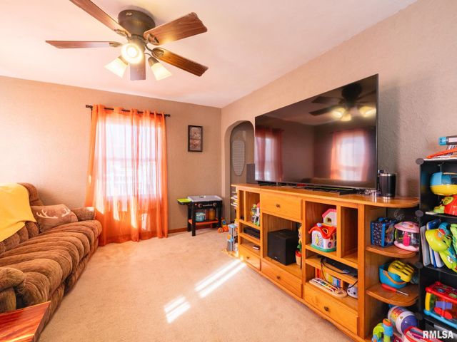 128 N LUELLYN Place, Hanna City, IL 61536