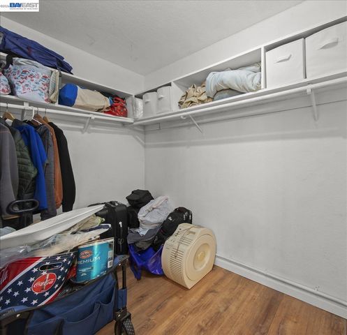 5894 Land View Dr, Stockton, CA 95219